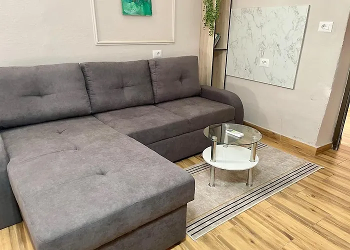 Vakantiehuis Quite And Modern Tirana